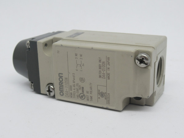 Omron D4A-1105N General Purpose Limit Switch 1/2-14NPT SPDT 10A USED