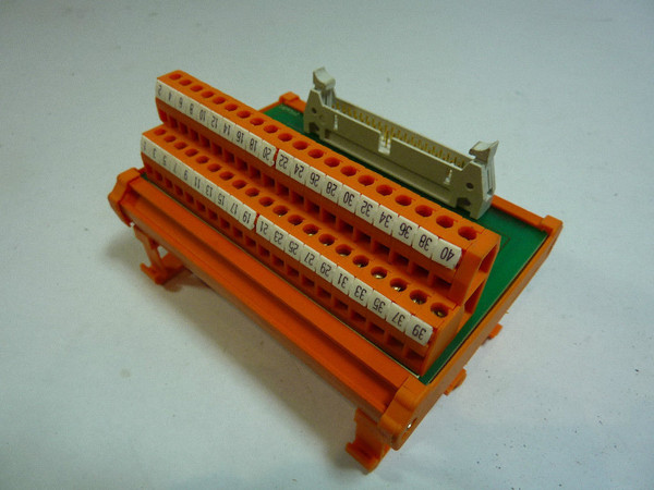 Weidmuller 350122 PLC Module Board  USED