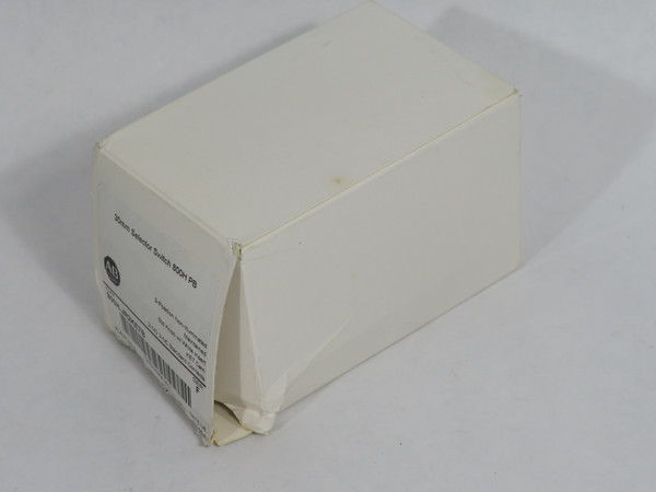 Allen-Bradley 800H-JR2KE7B Ser F 3-Pos. Maintained Selector Switch DMG Box NEW