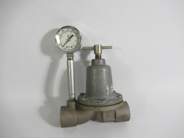 Graco 206-019 Back Pressure Valve w/Gauge 1" 180 psi 1.2mPa USED