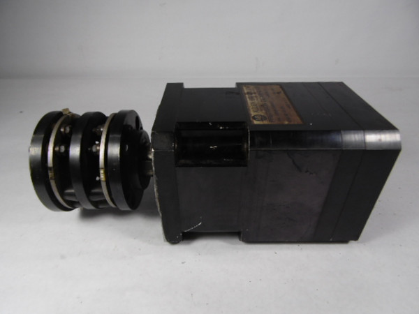 Allen-Bradley 1326AB-PGB03-21 Precision Gearhead 3:1 Ratio  USED