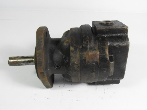 David Brown Hydraulics 1512KA6A1AB Hydraulic Motor  USED