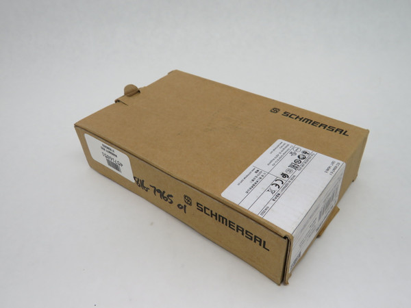 Schmersal 101166285 Solenoid Keyed Interlock Switch DMG BOX/SHELF WEAR NEW