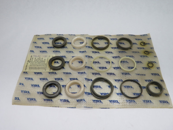 Cat Pumps 31039 NBB High/Low Pressure Seal for 3520/3521/3527 Kit SEALED NWB