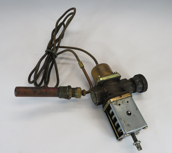 Johnson Controls V47AC-3 Temperature Actuated Modulating Valve 3/4" USED