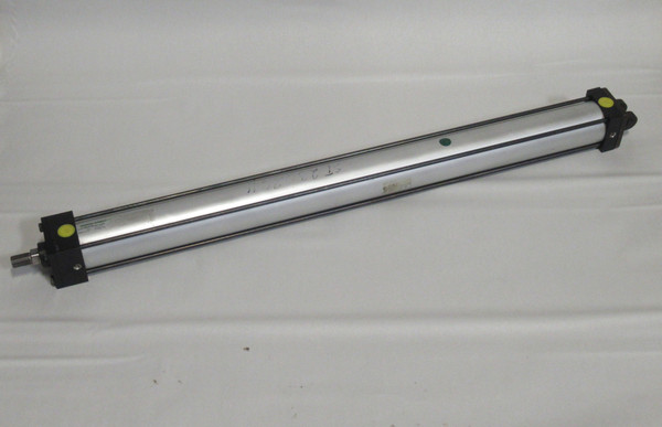 Numatics P2AM-32A6D-CAA0 Air Cylinder 2-1/2" Bore 32" Stroke SHELF WEAR NOP