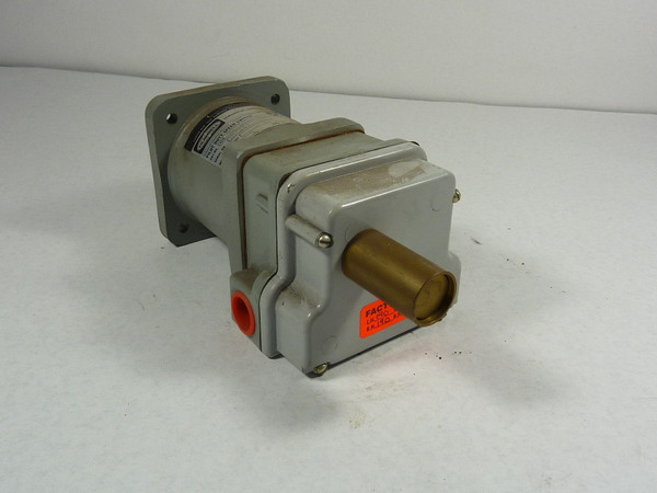 Hubbell 2210-222CC13FM Speed Switch  Pilot Duty 120V NOP