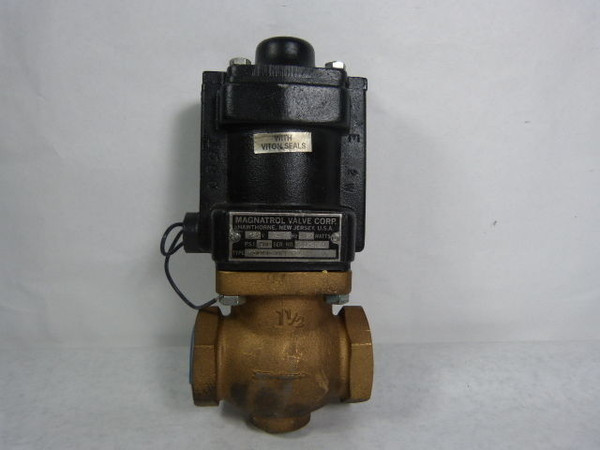 Magnatrol 41A-V36-OHT Solenoid Valve 120V 60Hz 60W 200 PSI 1-1/2"  USED