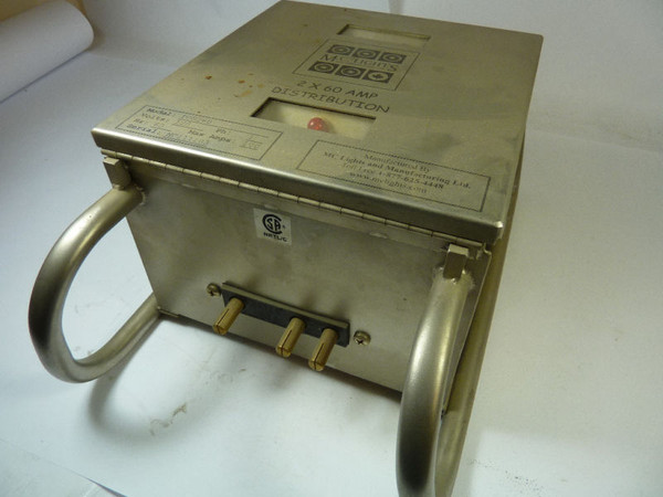 MC Lights PDU260 Amp Box 2x60 120V 1 Phase  USED