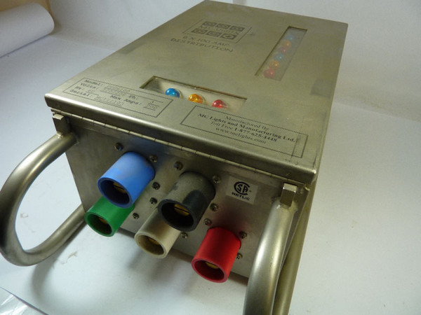 MC Lights PDU6100 Amp Box 6x100 120V 3 Phase  USED
