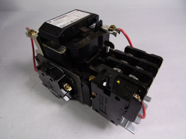 General Electric CR306D002 Magnetic Starter 3-Pole 115/120V 60Hz NOP