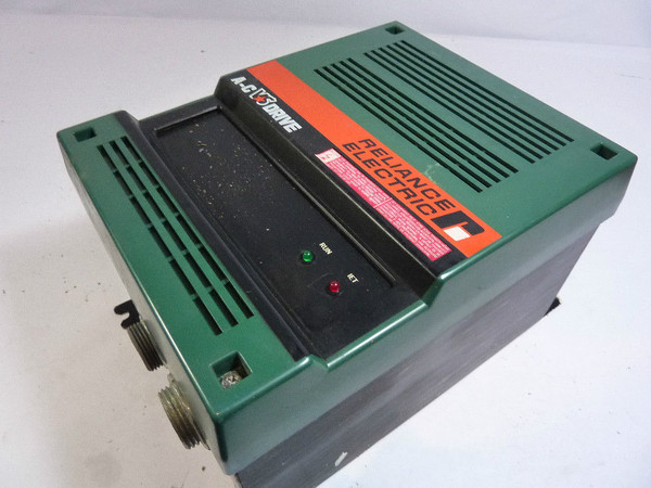 Reliance 1AC2101C-VM-002 AC Drive 1HP 200/230V  USED