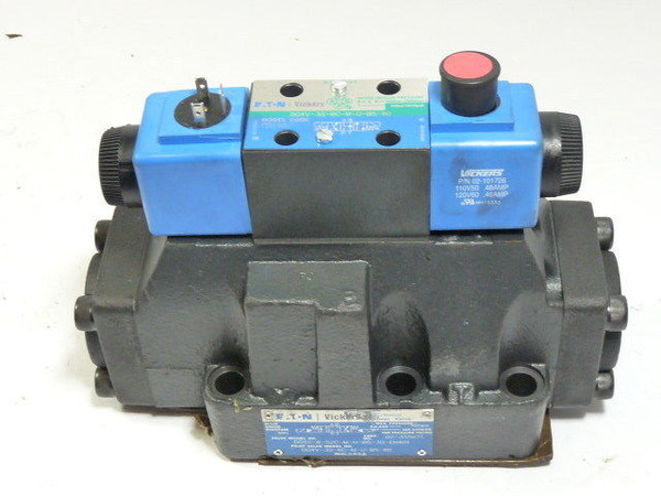 Vickers 02-355671 Pneumatic Valve Assembly USED