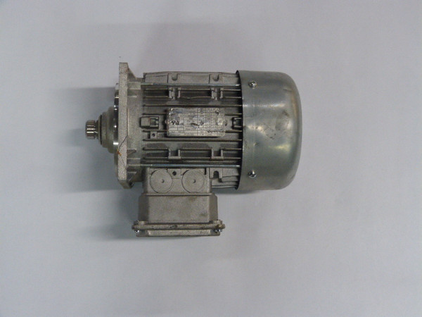 Lenze 1.23HP 1710RPM 480V TEFC 3Ph 1.90A 60Hz  USED
