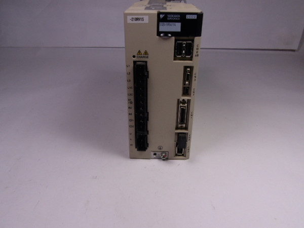 Yaskawa Electric SGDV-5R5A11A Servo Drive 200V 750 W 3Ph 50/60 Hz  USED