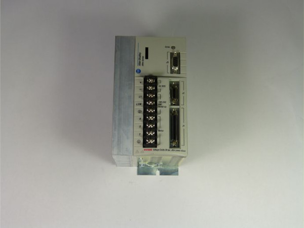 Allen-Bradley 9101-2292 Ultra Series Servo Drive 50/60Hz 1Ph 240VAC  USED