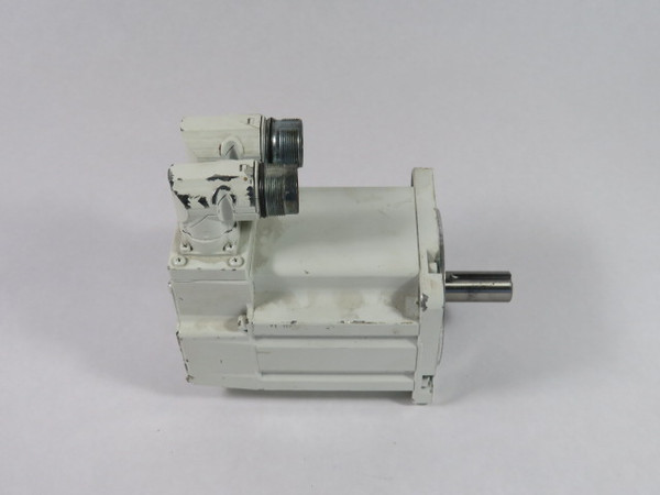 Allen-Bradley MPF-B310P-SJ22AA Servo Motor 460V 1.58Nm 0.20Ohms 2.3A  USED