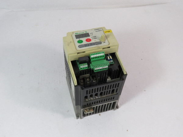 Moeller DV51-322-1K5 Frequency Inverter 0-264V 0-400Hz (Missing Cover) ! AS IS !