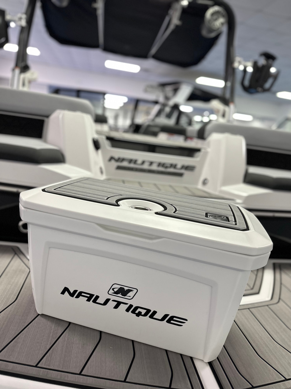 Large Nautique Cooler - Used in G23 & G25