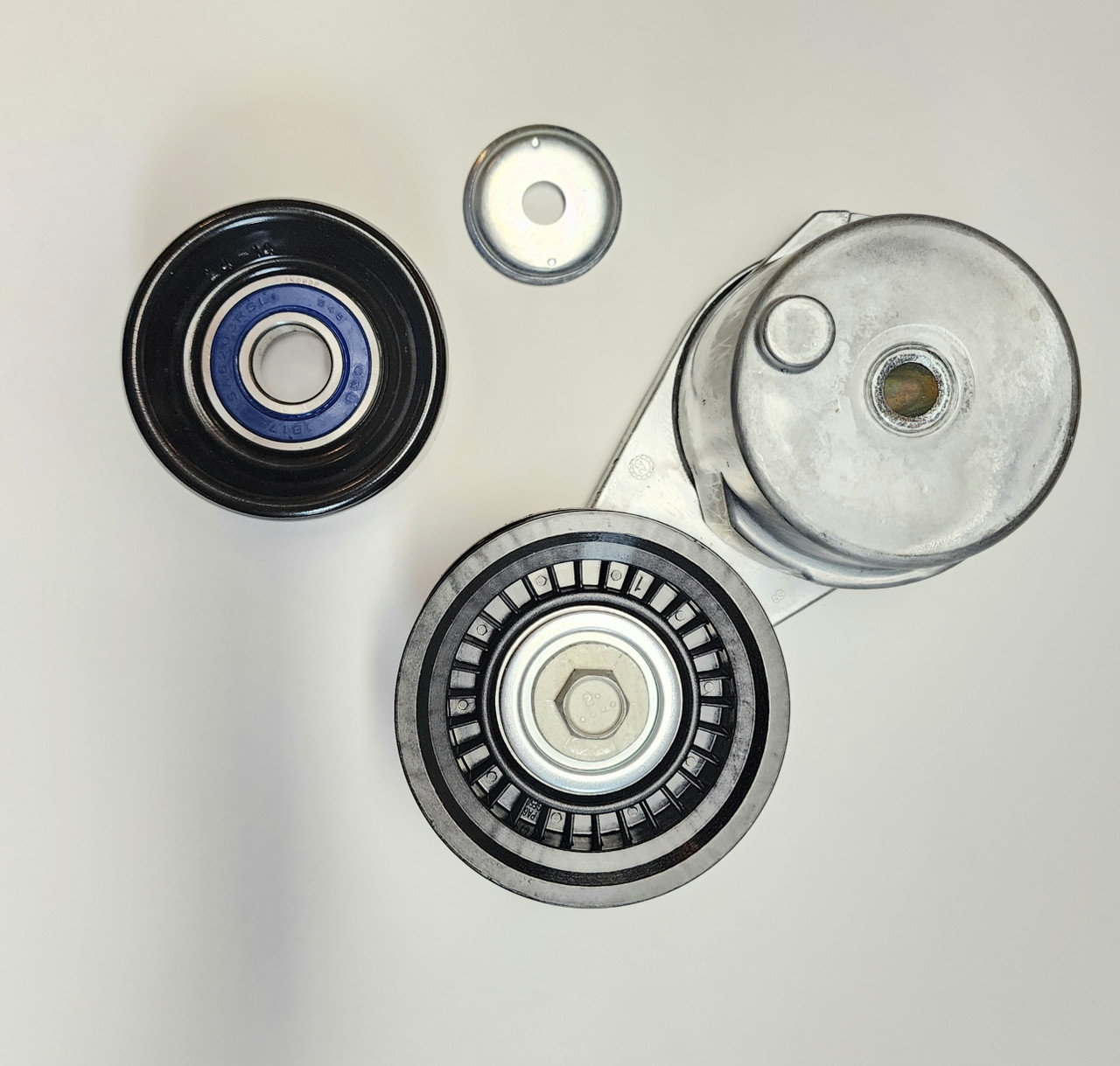 TENSIONER, DRIVEBELT W/PULLEY (2020)