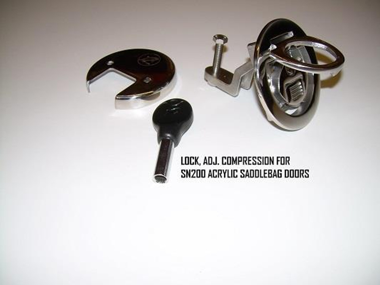 LOCK ADJ. COMPRESSION FOR SN200 ACRYLIC SADDLEBAG DOORS