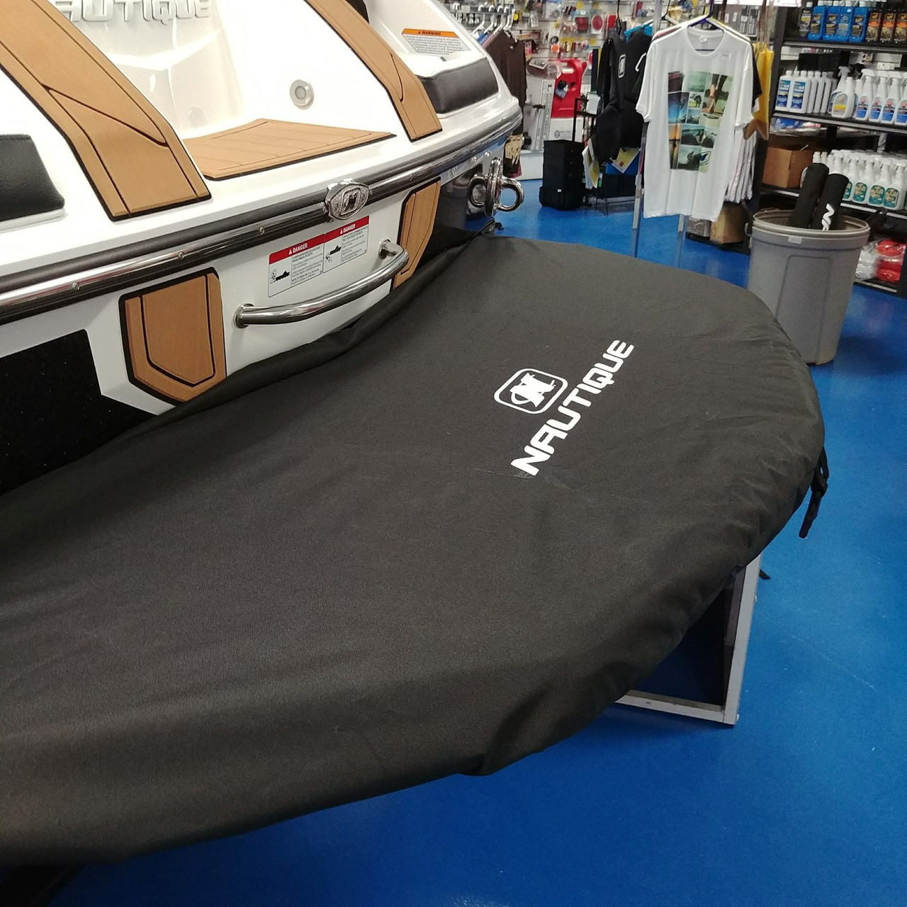 Platform Cover-Nautique Logo