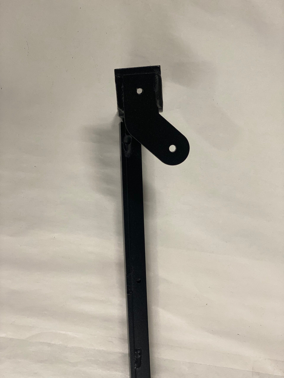ENGINE BOARD STANCHION STBD AFT G23 & G25