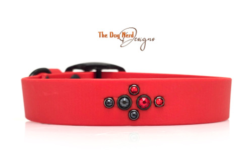 12.5-15.5" Red & Black Minimalist on Red