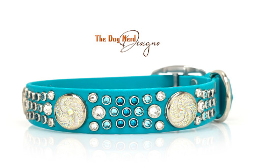 11-14” Teal & White Cabochon Design on Teal