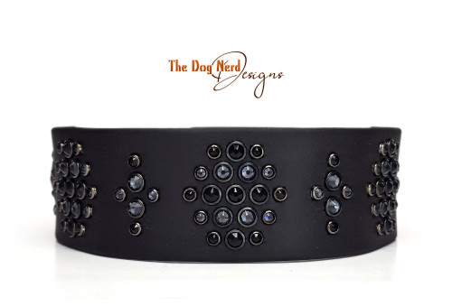 14.75-17.75" Black Design on Black with Taper 14.75-17.75" Black Design on Black with Taper