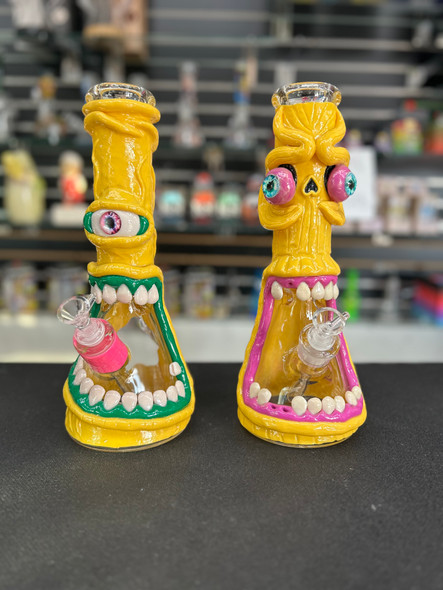 Monster Bong (13 in)