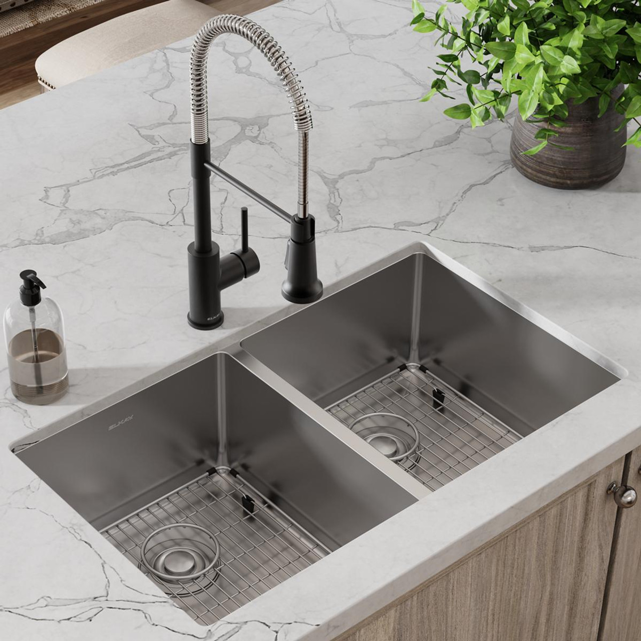 Elkay Crosstown 18 Gauge Stainless Steel 31-1/2" x 18-1/2" x 9" Equal Double Bowl Undermount Sink & Faucet Kit with Bottom Grid & Drain