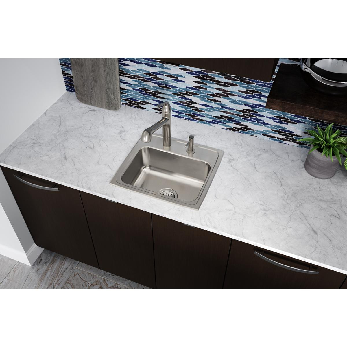 Elkay Lustertone Classic Stainless Steel 19" x 18" x 7-5/8" 2-Hole Single Bowl Drop-in Sink with Quick-clip