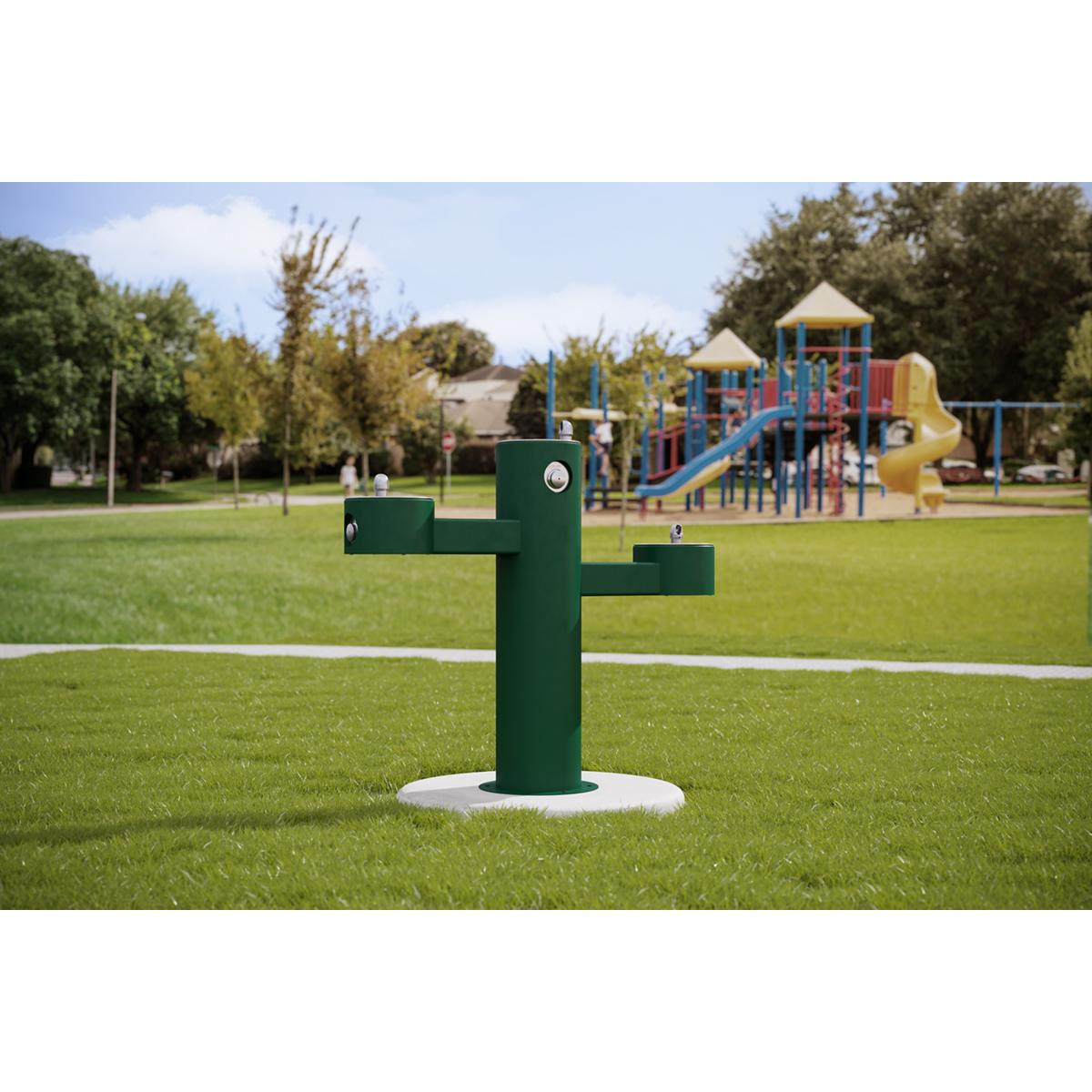 Elkay Outdoor Tri-Level Pedestal Fountain Non-Filtered Non-Refrigerated Evergreen