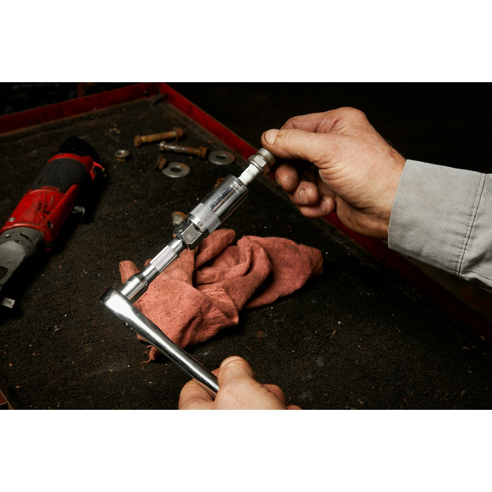 Milwaukee 48-22-9553 3/8" Drive 13/16" Spark Plug Socket