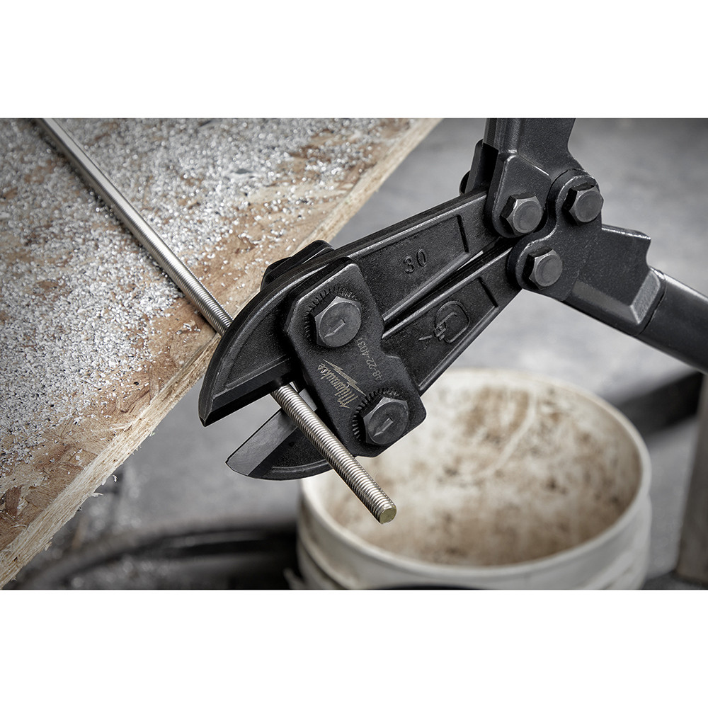 Milwaukee 48-22-4031 30 in. Bolt Cutter