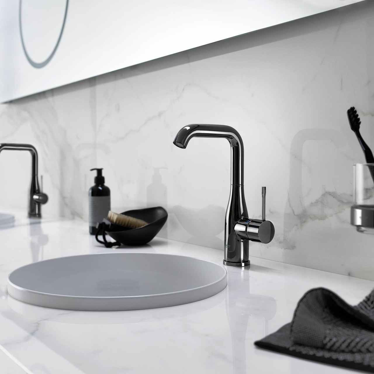 Grohe Essence 23486A0A Single Hole Single-Handle L-Size Bathroom Faucet 1.2 GPM in Grohe Hard Graphite