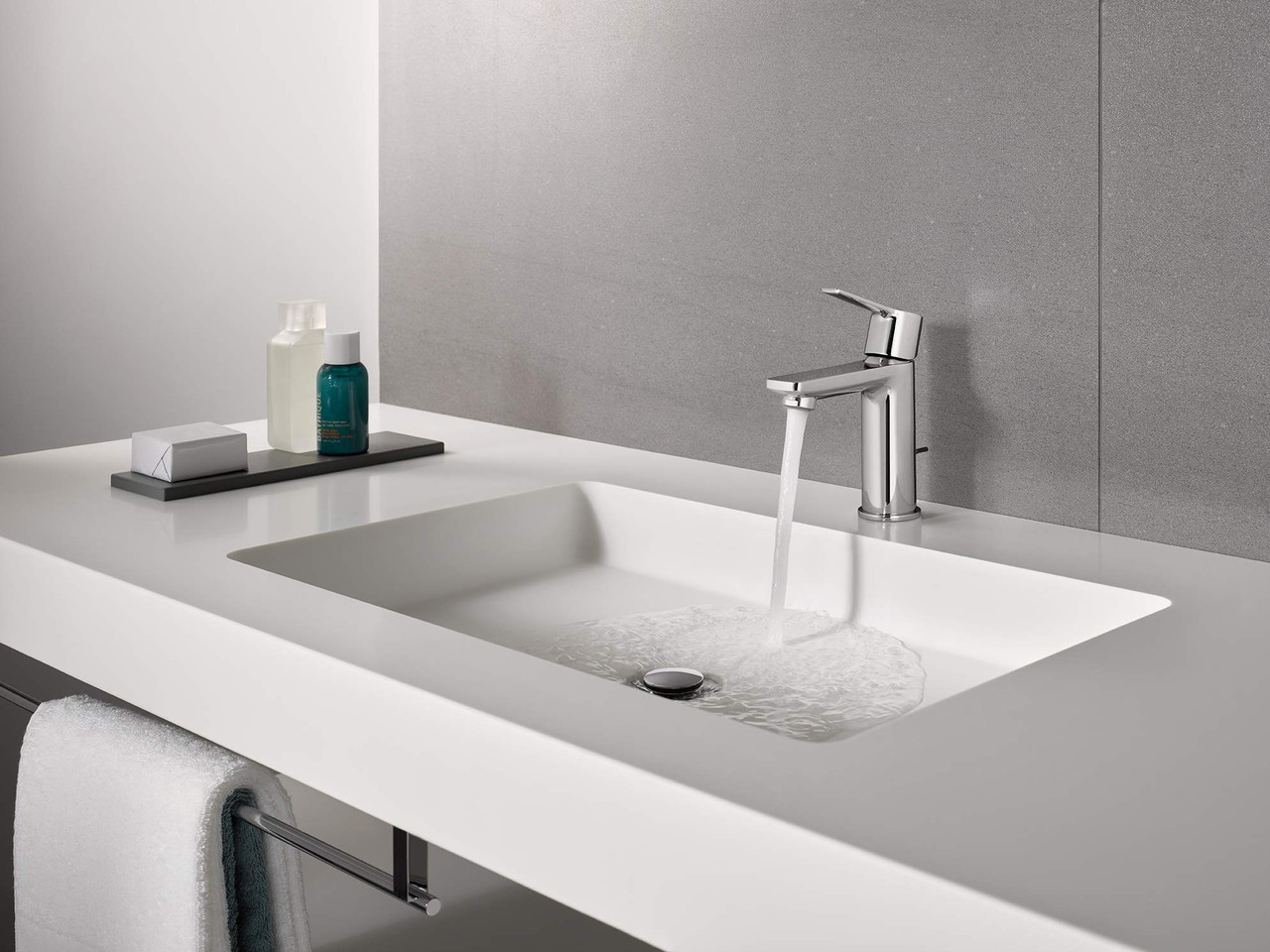 Grohe Lineare 2382400A Single Hole Single-Handle XS-Size Bathroom Faucet 1.2 GPM in Grohe Chrome
