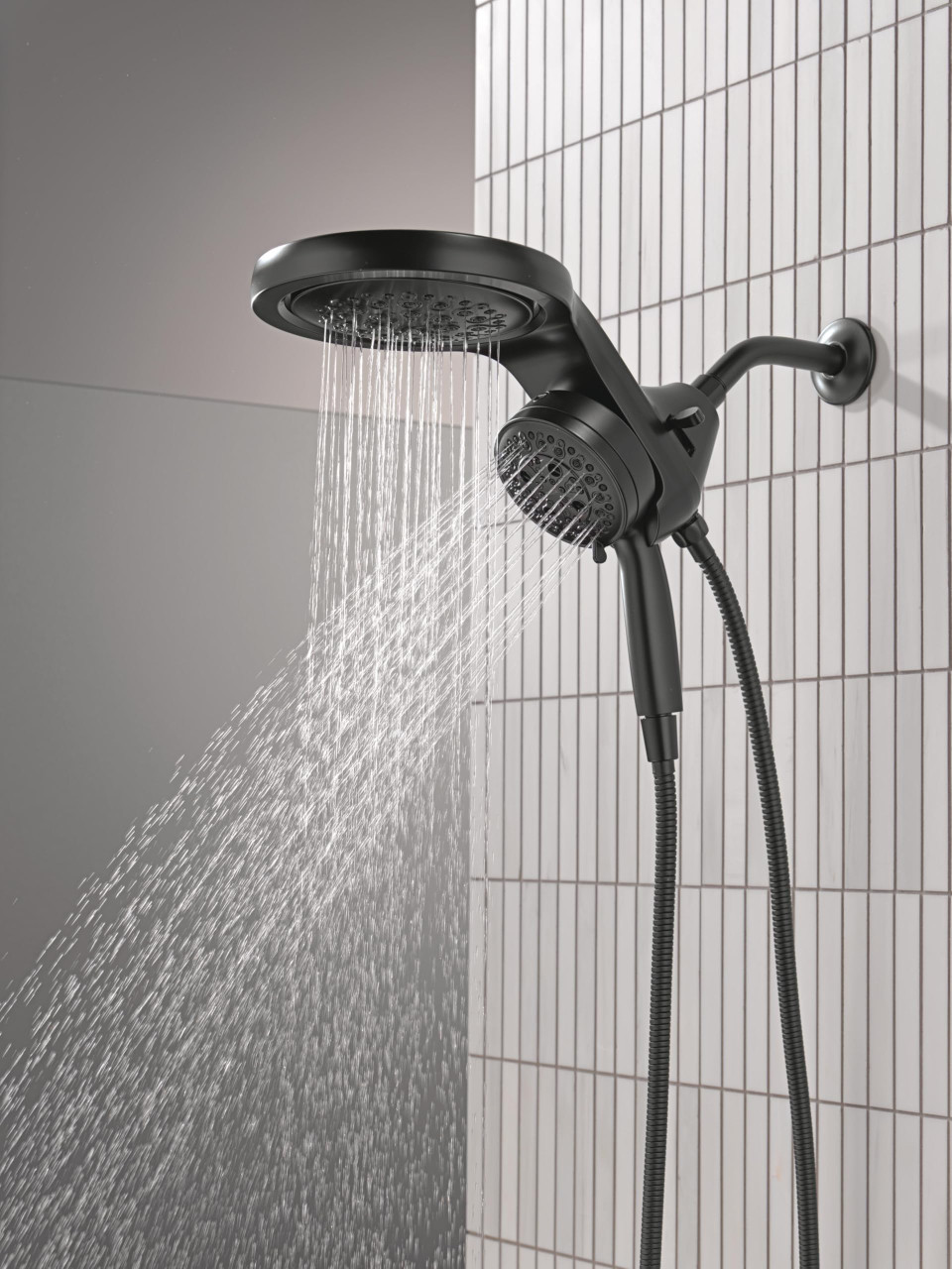 Delta Universal Showering Componentssetting Hydrorain With Proclean in Matte Black - 56000-BL25