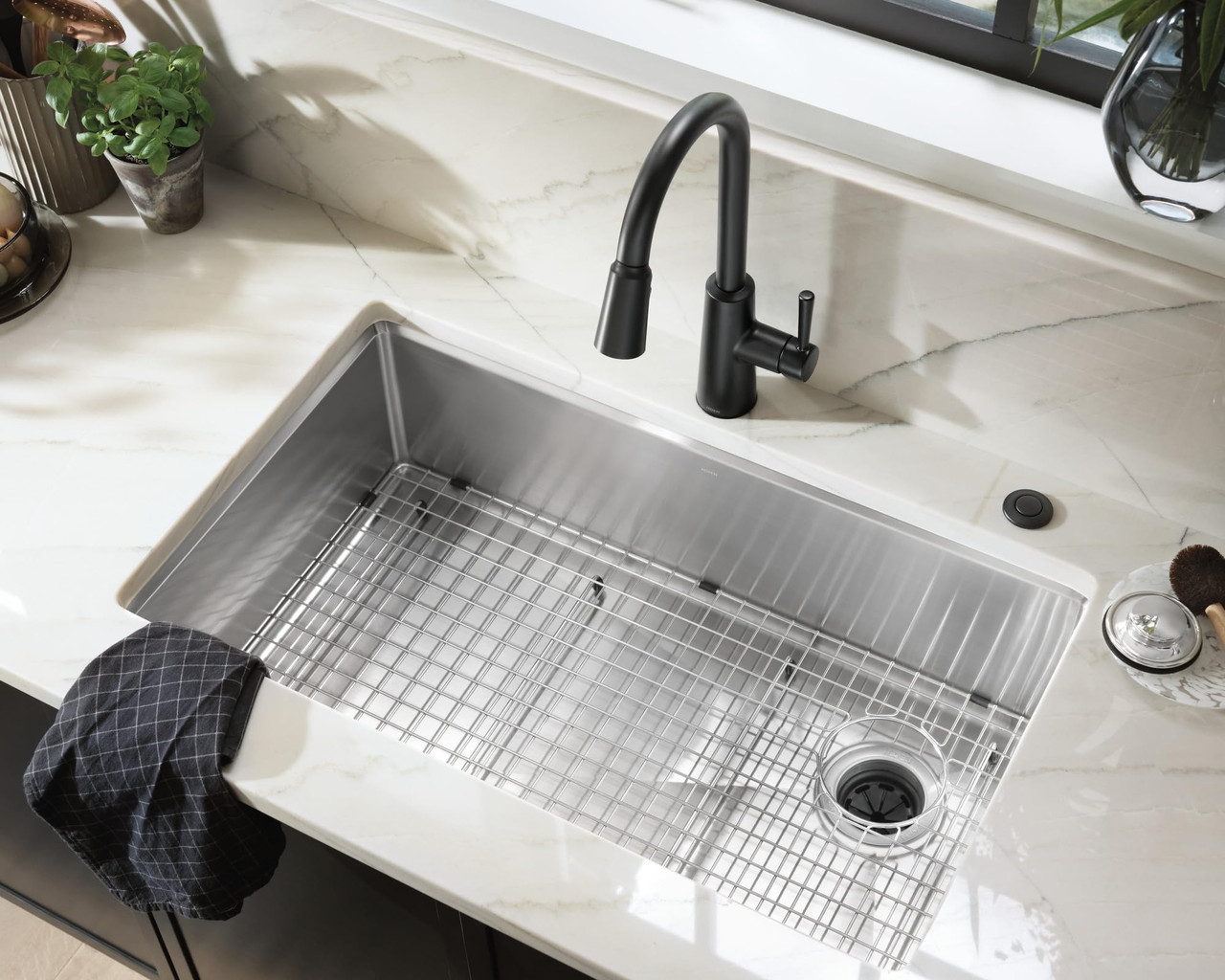 Moen Garbage Disposal Air Switch Button in Matte Black - AS-4201-BL