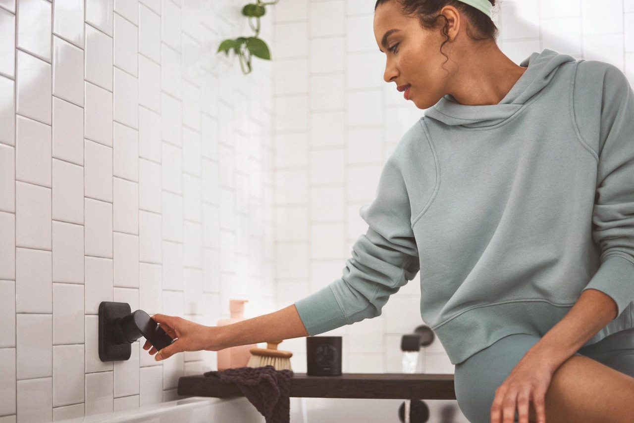 Moen Genta LX Single Handle Wall Mount Tub Filler Contemporary High Flow Tub Faucet with 10 Inch Spout Reach in Matte Black - WT901BL