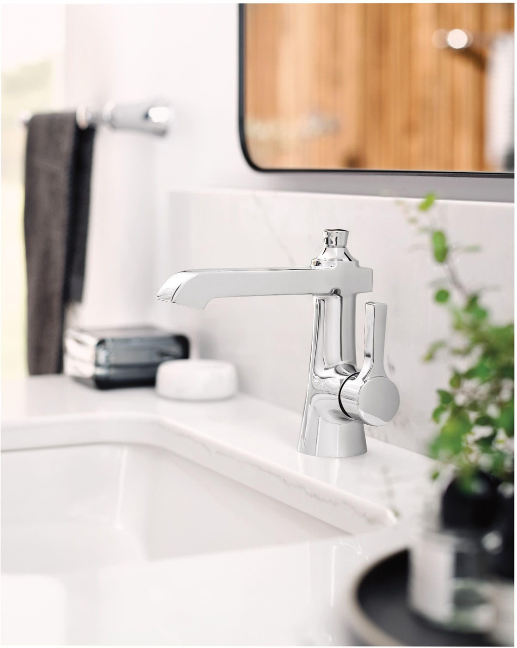 Moen Flara Motionsense Wave Touchless Single Handle Bathroom Sink Faucet in Chrome - S6981EW