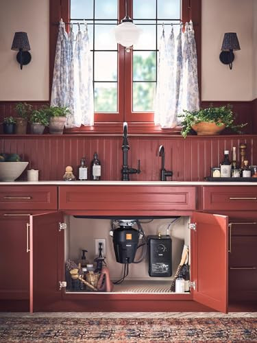 Moen Paterson Pulldown Kitchen Faucet with Power Boost Traditional Kitchen Faucet One Handle Easy Installation in Matte Black - S72003BL