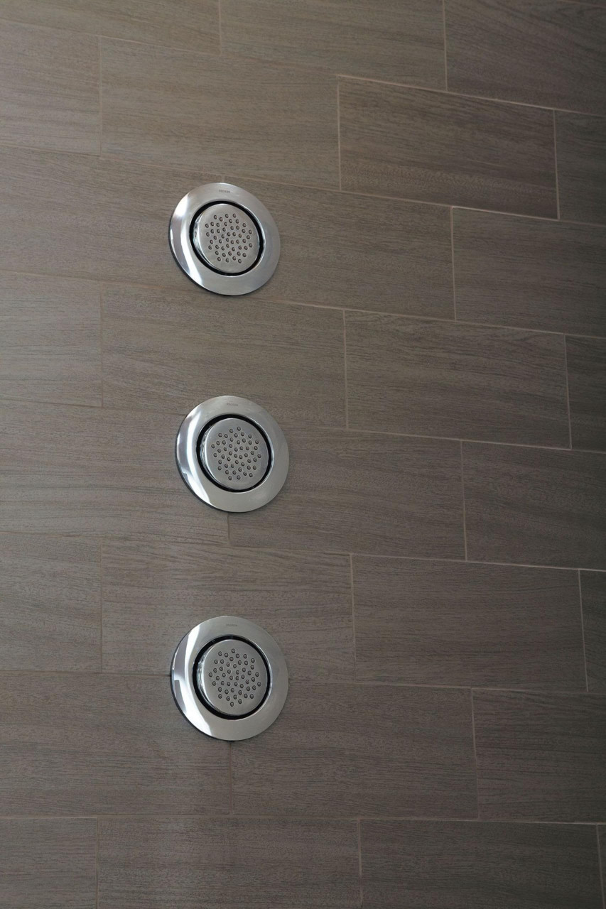 Moen Mosaic Round Single Function Body Spray in Brushed Nickel - TS1322BN