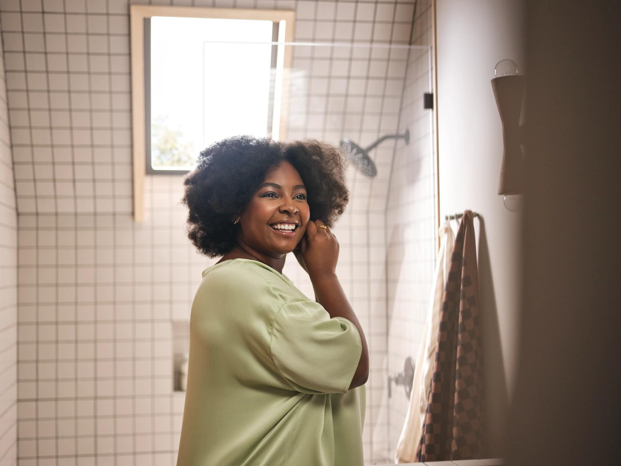 Moen Gibson Pressure Balancing Modern Bathtub and Shower Trim Kit with Wide Rain Shower Head Shower Handle and Tub Spout Shower Faucet Set Posi Temp in Matte Black - T3003EPBL