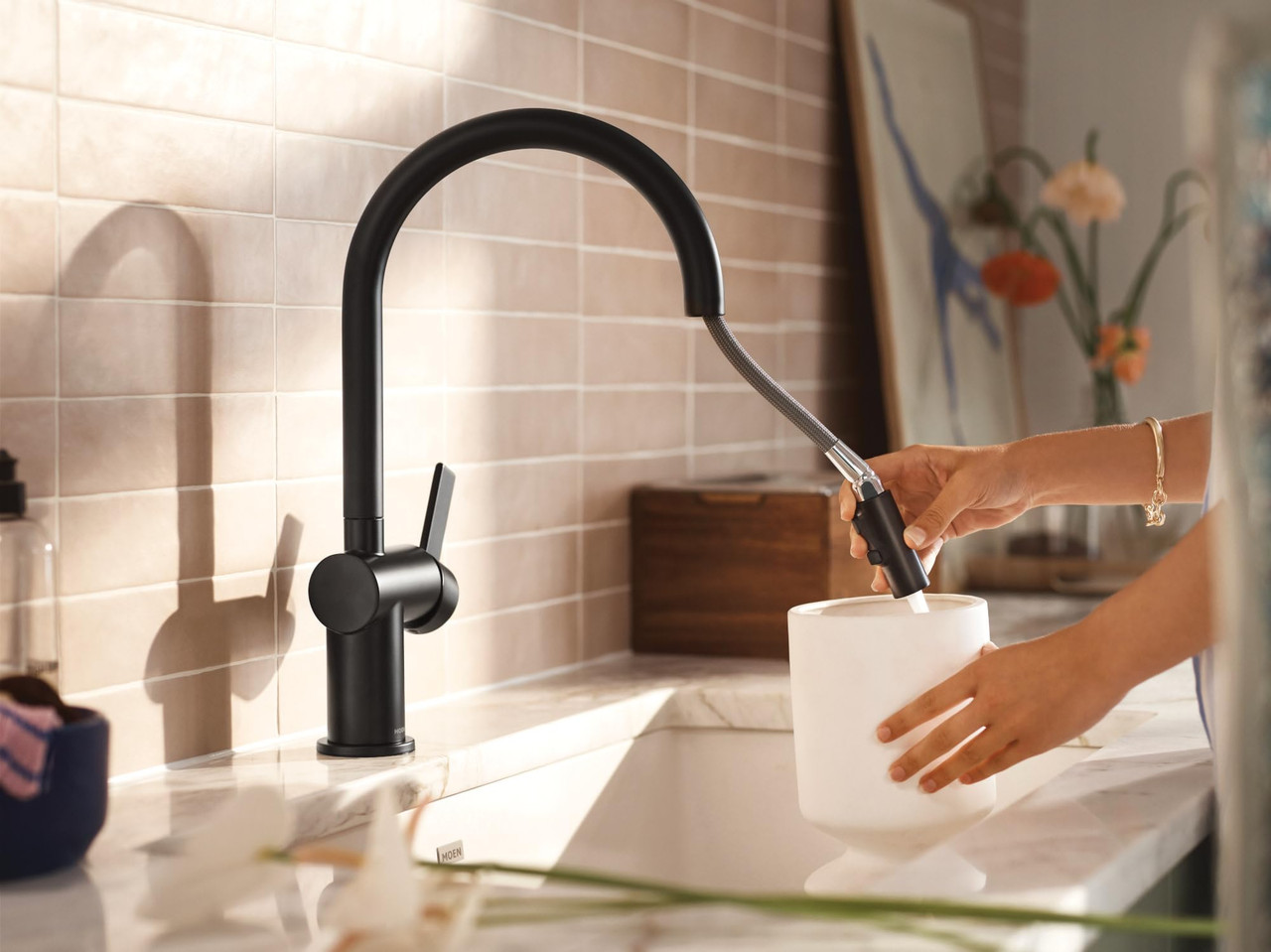 Moen Cia Pulldown Kitchen Faucet with Power Boost Includes Optional and Accents with in Matte Black - 7622BL