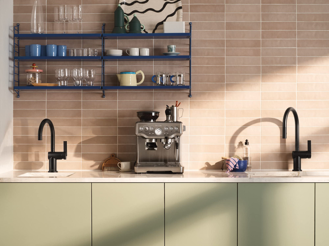 Moen Cia Pulldown Kitchen Faucet with Power Boost Includes Optional and Accents with in Matte Black - 7622BL