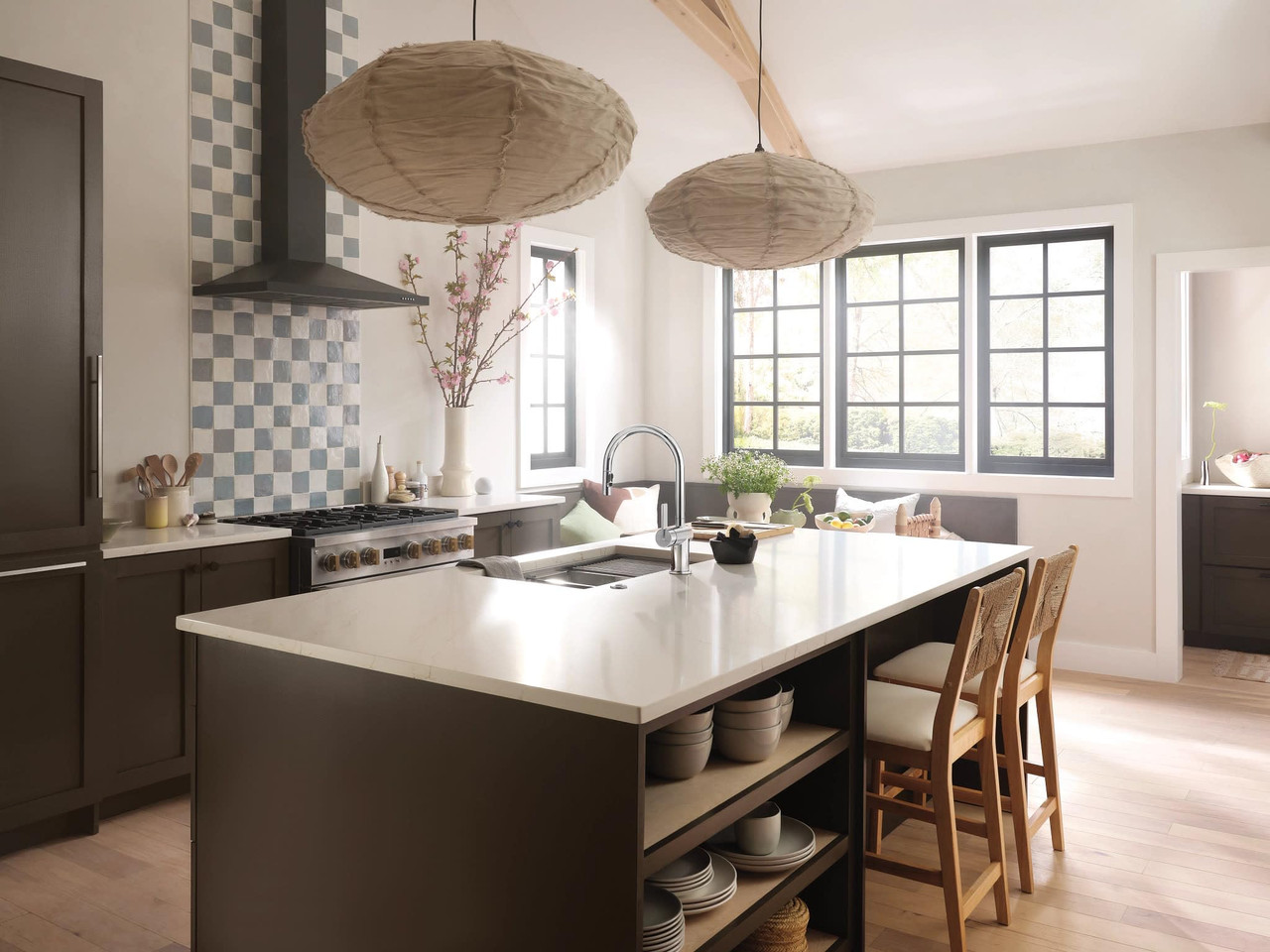 Moen Cia Motionsense Wave Sensor Touchless One Handle Pulldown Kitchen Faucet Featuring Power Clean Includes Optional Accents in Chrome - 7622EWC