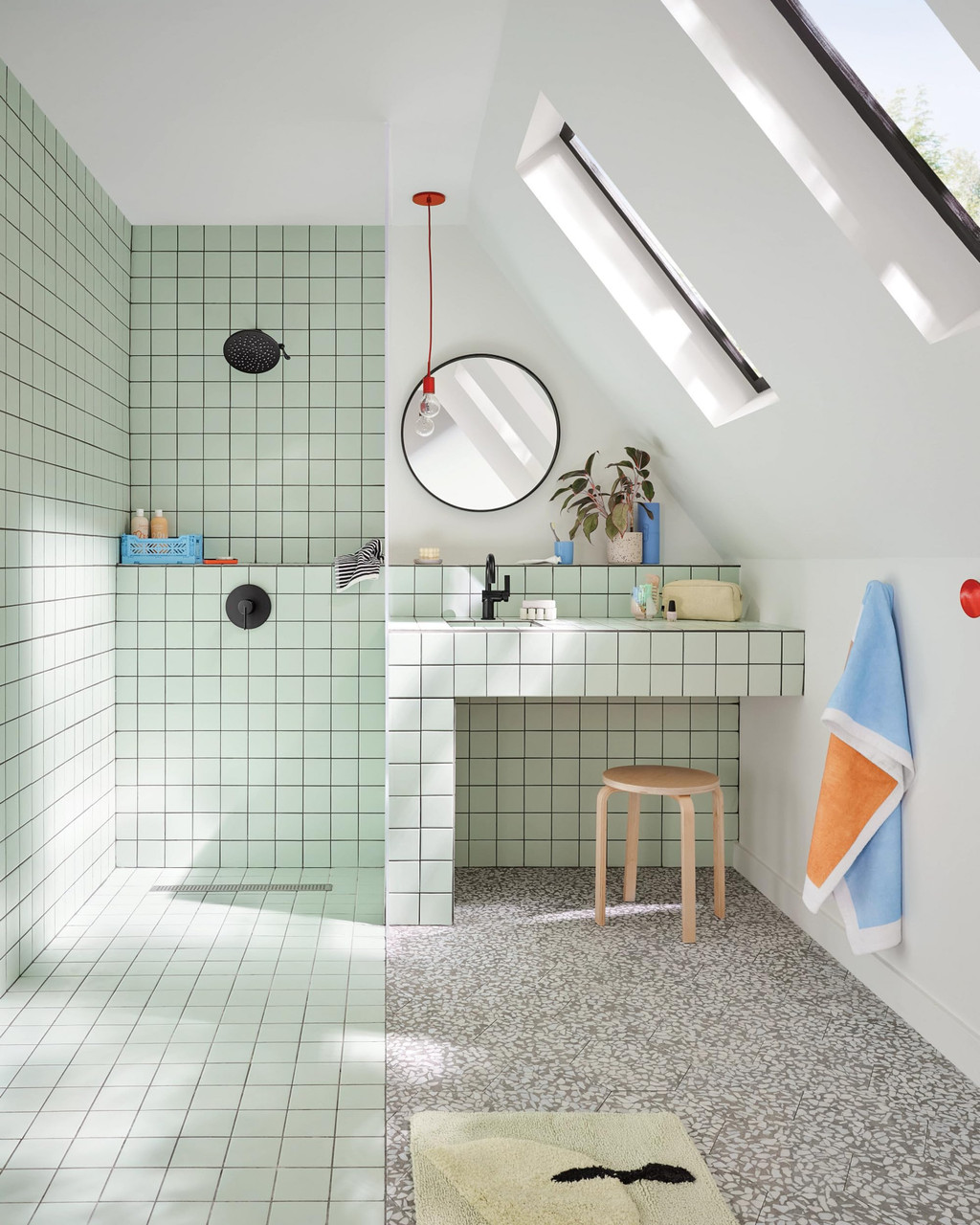 Moen Showering Acc Premium Two Function 8" Diameter Spray Head Eco Performance Rainshower in Matte Black - S6320EPBL