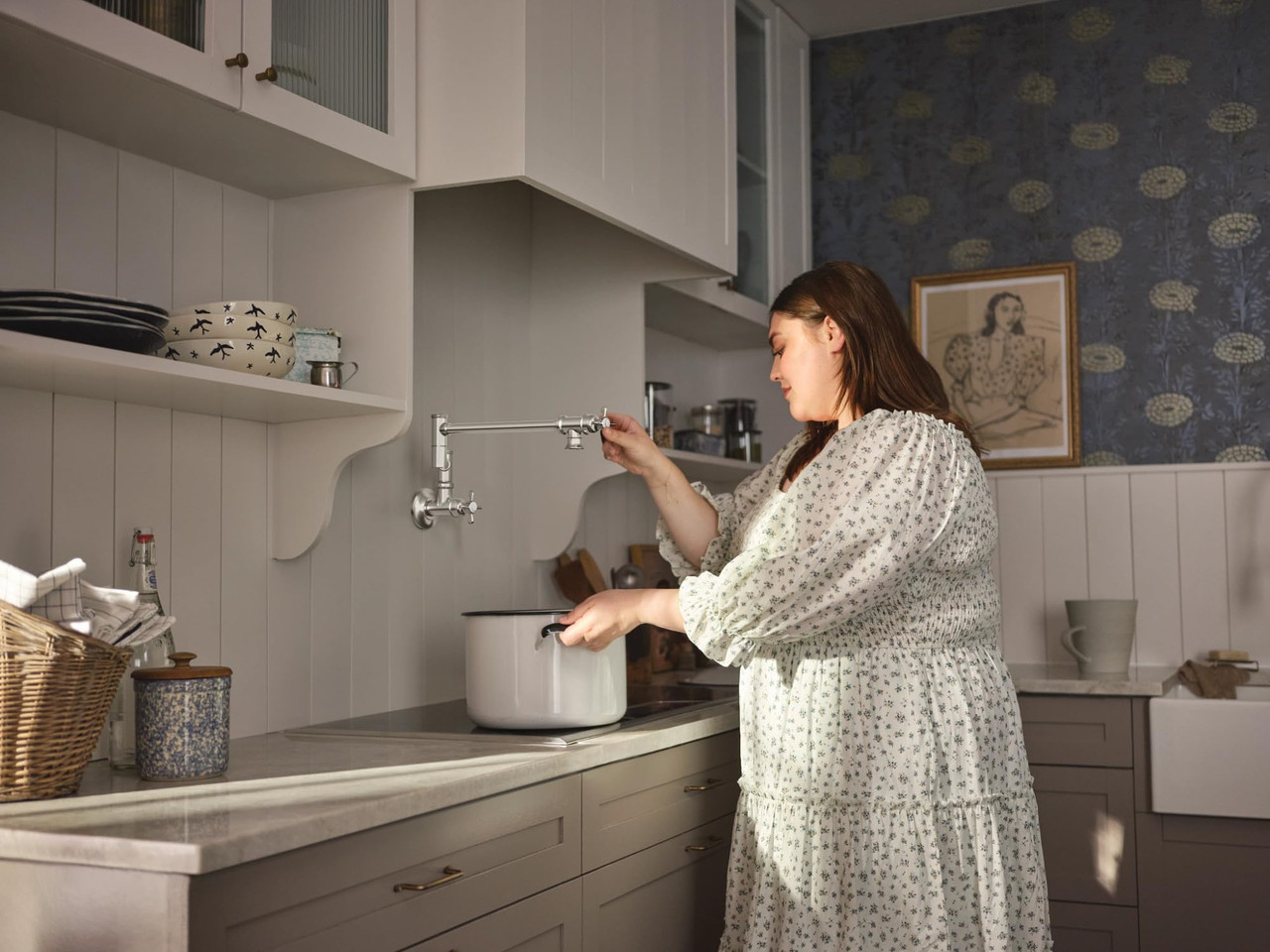 Moen Traditional Spot Resist Stainelss Wall Mount Swing Arm Folding Pot Filler Kitchen Faucet in Spot Resist Stainless - S664SRS